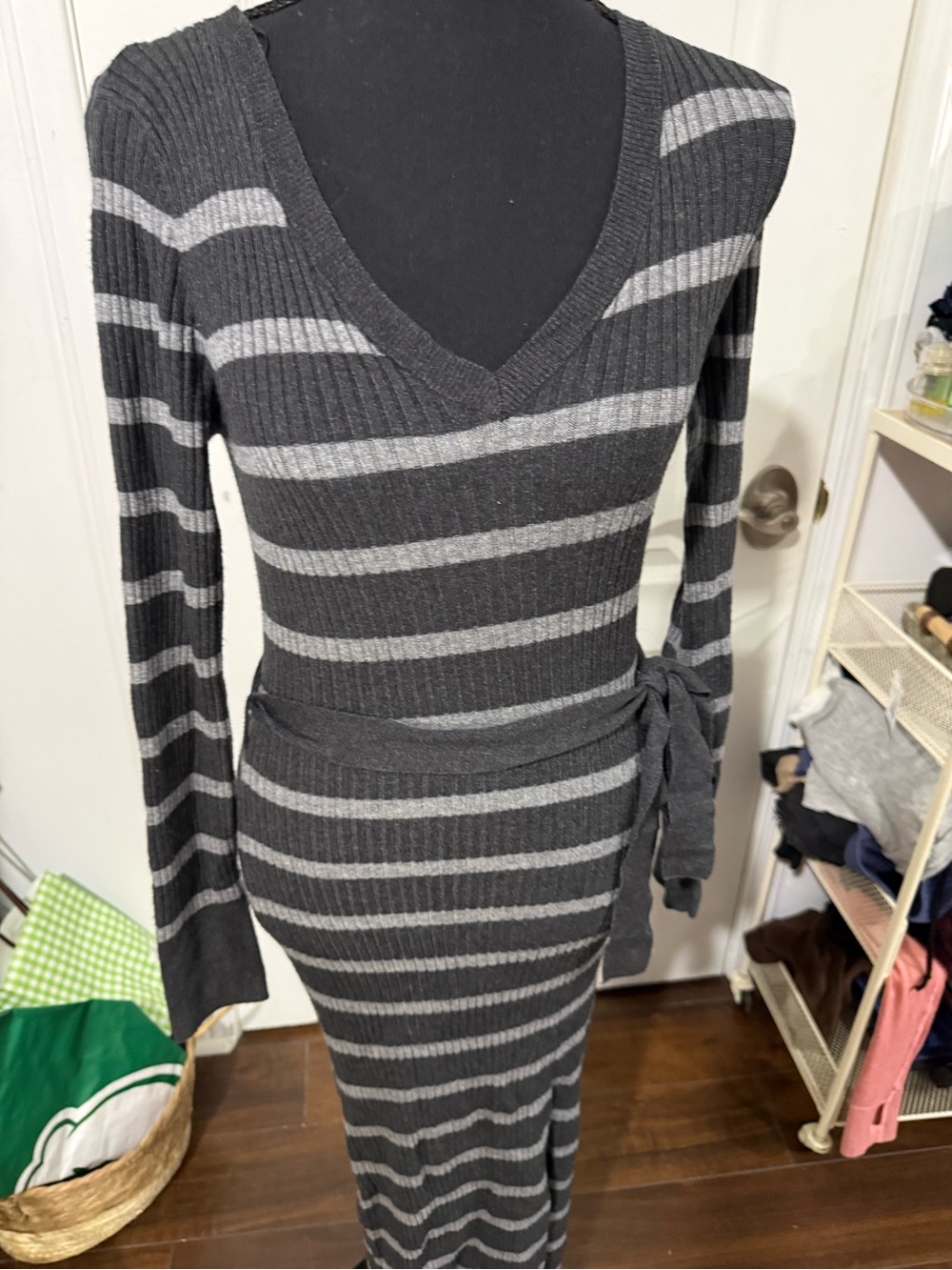 Stylish Gray Striped V-Neck Knit Maxi Dress